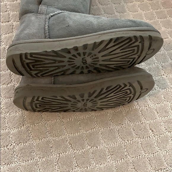 Ugh Grey Bailey Button Boot - Picture 4 of 4